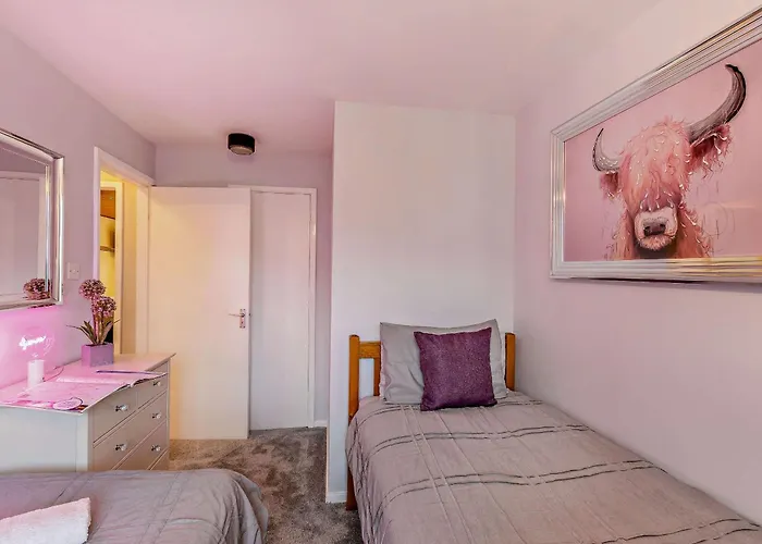 Strawberries And Cream *